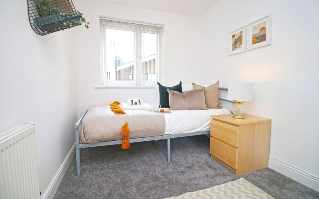 The Dock House -  Newport City Centre