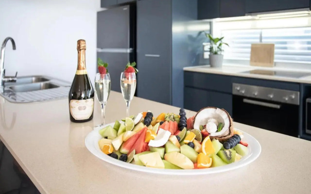 Whitsunday view BOHO apartment in Airlie Beach