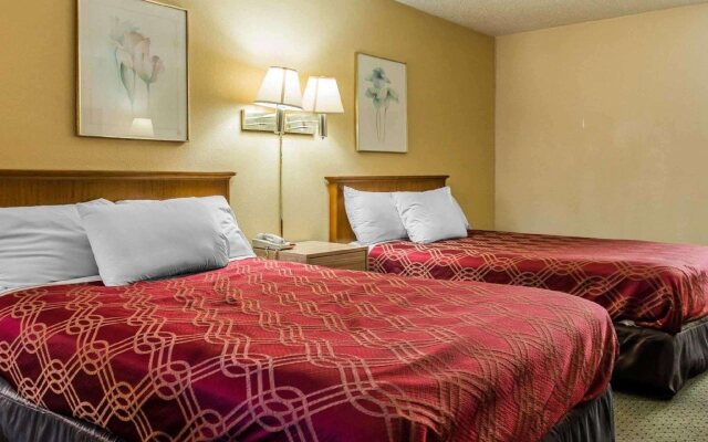 Econo Lodge Waynesburg