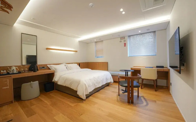 Hotel Ground27