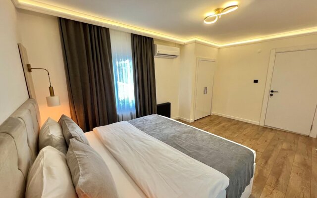 Golden Life Suite