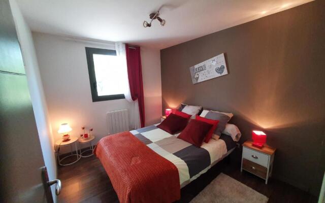 Au calme, confortable avec terrasse