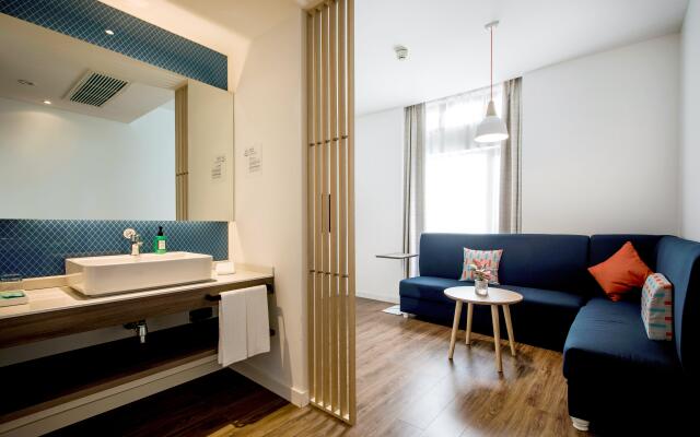 Holiday Inn Express Zhangjiagang Free Trade Zone by IHG