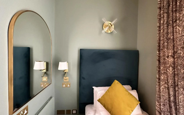 Bloomsbury Palace Hotel