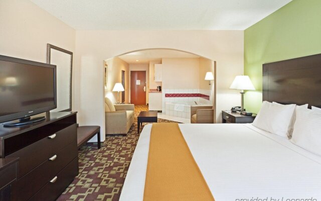 Holiday Inn Express & Suites Reidsville