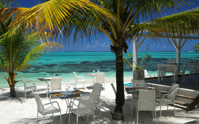 Astroea Beach Hotel