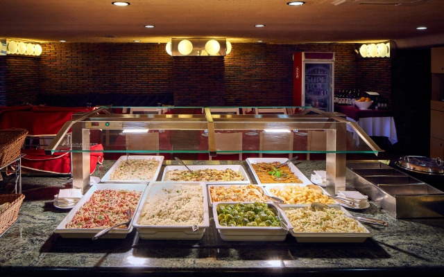Alcazar Hotel & SPA