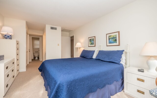 Moorings 71-72 by Vtrips