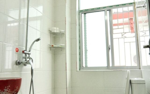 ZhanguaJiaJie Huluju Inn