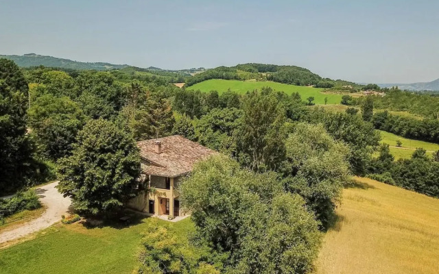 Tiglio Charming Apartment in Italy for 2 People
