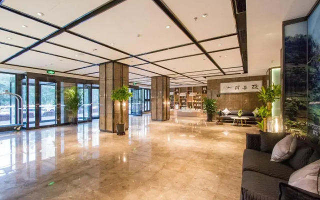 Sanjiang Business Hotel