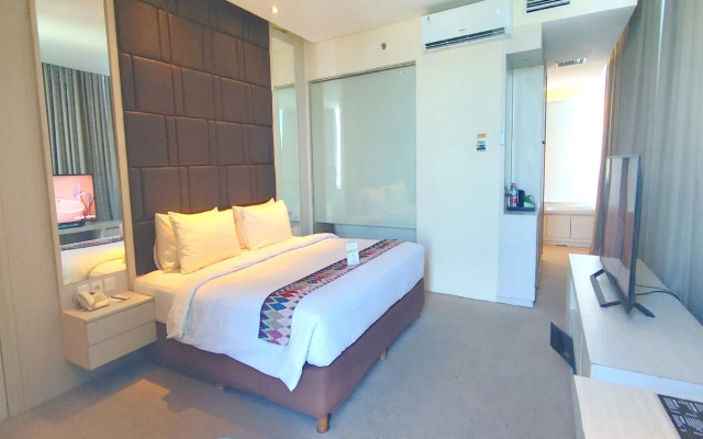 W Three Premier Hotel Lagaligo