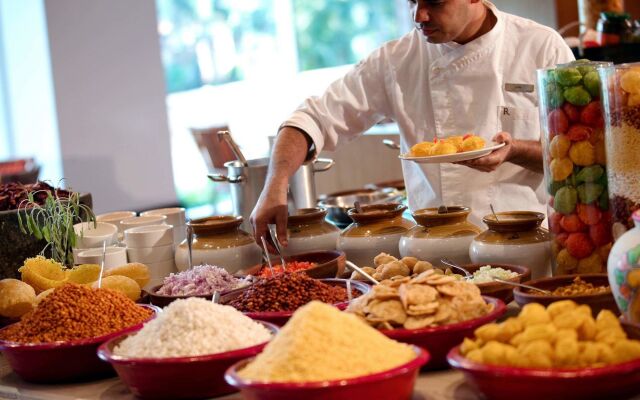 Lakeside Chalet - Mumbai, Marriott Executive Apartments