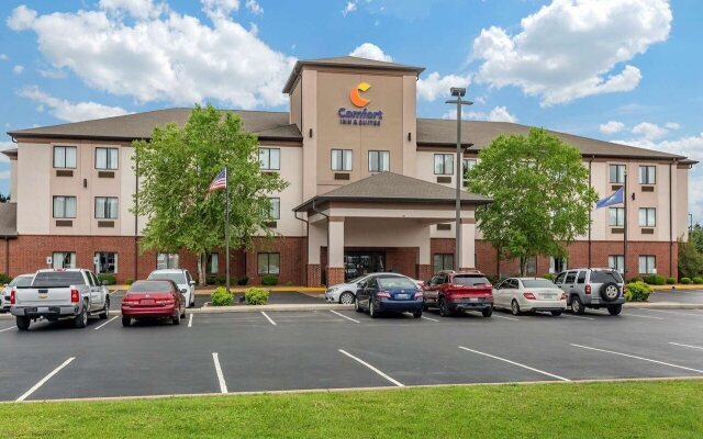 Comfort Inn & Suites Cave City