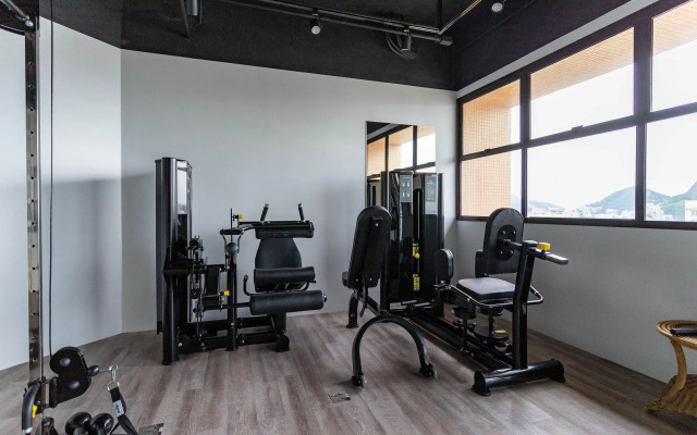 (902-B) Studio com Vista Mar e Comodidades