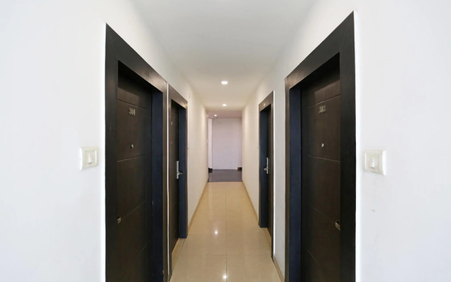 OYO 2794 Hotel Plaza Inn