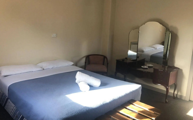 Welcome Stranger Hotel