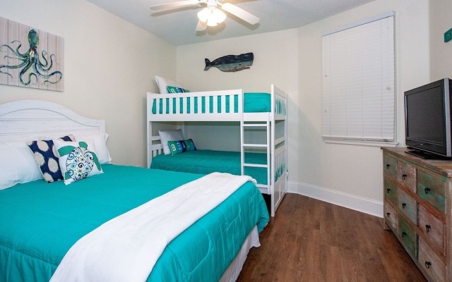 Crb0216 2 Bedroom Condo