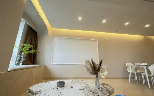 Yuli Homestay (Hefei Yushanxi Subway Station Aoyuan City Tiandi Branch)