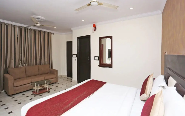 OYO 9629 Pearl International