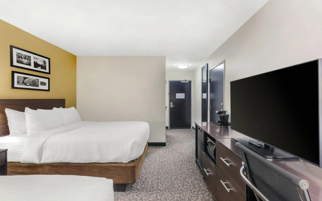 Sleep Inn & Suites Devils Lake