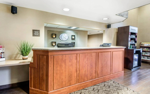 Comfort Suites at Par 4 Resort