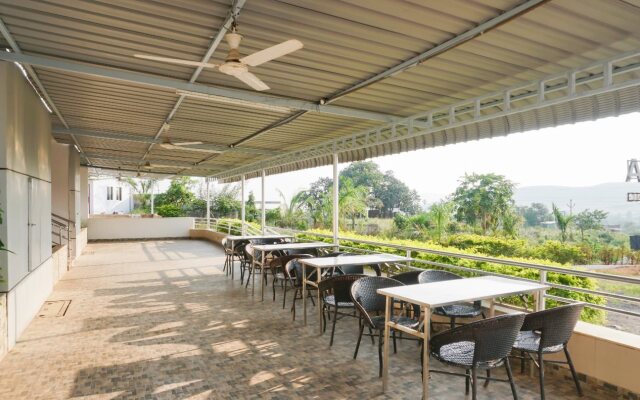 Radha Krishna by OYO Rooms