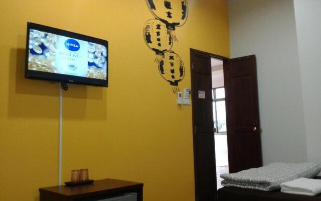 Sunny Hostel Phuket