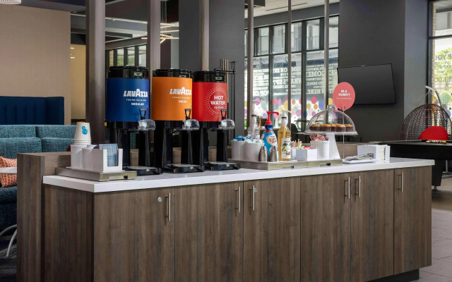 Tru by Hilton Nashville Downtown Convention Center