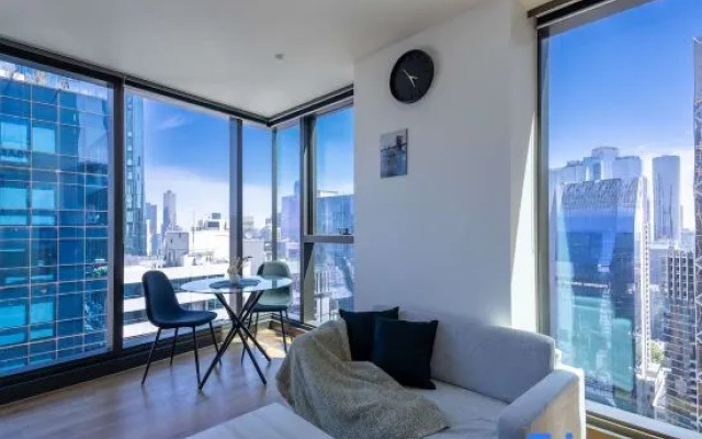 lvl36 High-rise 1BR condo CBD Panoramic City View