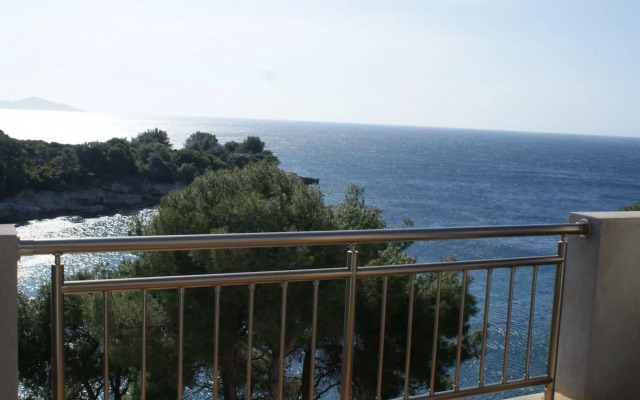 Marilena Apartments