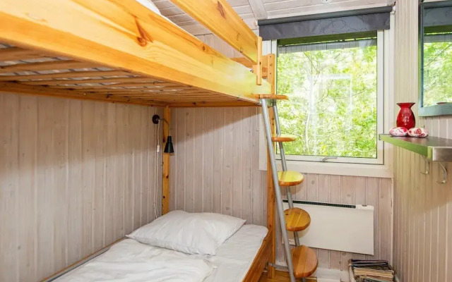 6 Person Holiday Home in Glesborg