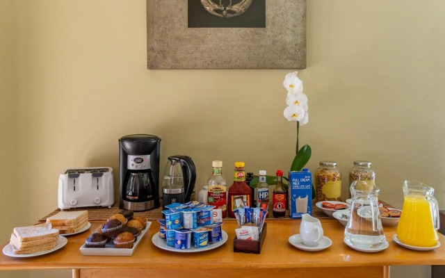 Faraway Lodge B&B