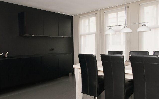 Luxury Keizersgracht Group House