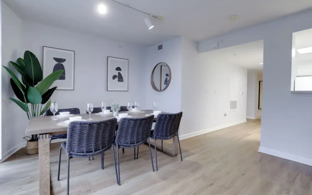 Cozy & Comfortable Condo in Ballston