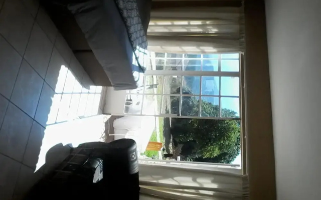 Virgilia Close Guest House