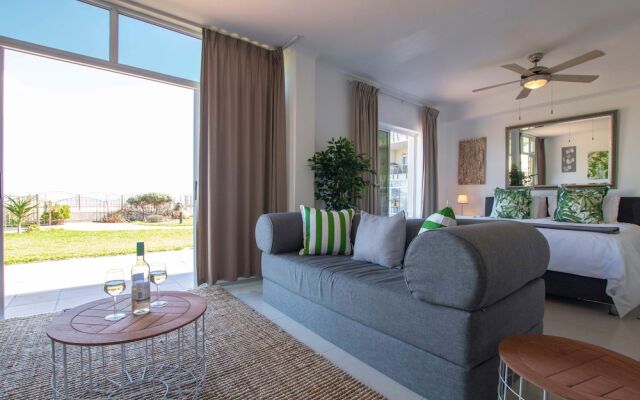 Romantic Beachfront Bachelor