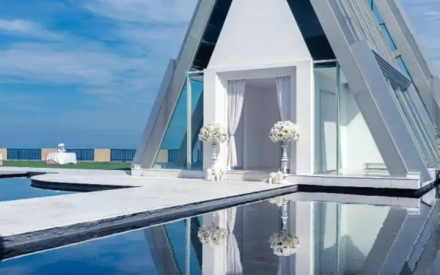 Dreamland Paradise Hotel