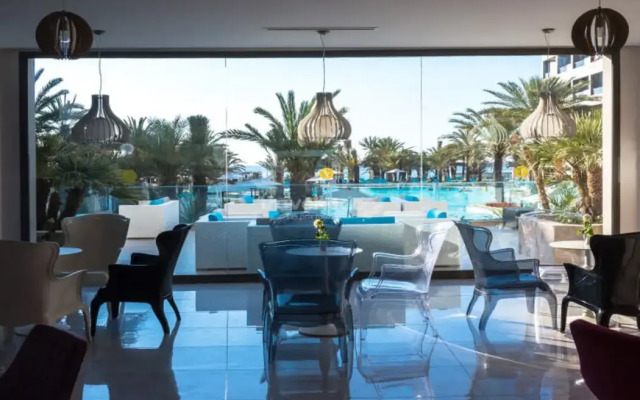 Sentido Rosa Beach