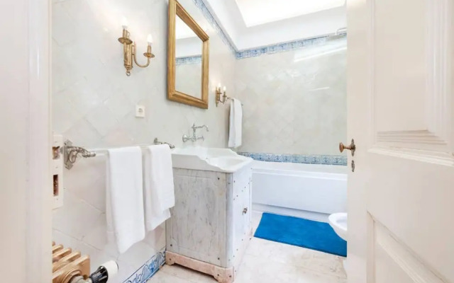 Manor House in Azeit o