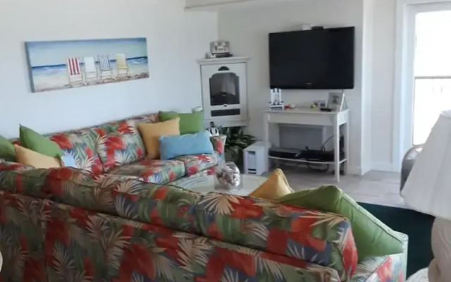 Henlopen Unit 502 by Long & Foster