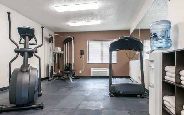 Spark by Hilton Fort Wayne