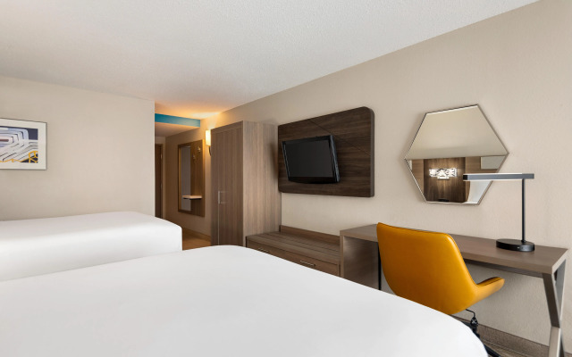 Holiday Inn Express Hotel & Suites Fredericksburg by IHG