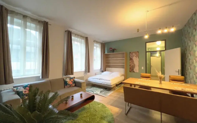 Exklusives City Apartment Flowers