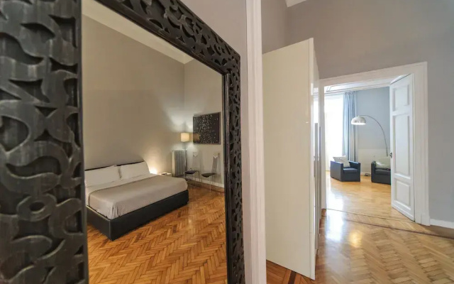 SpaccaNapoli Comfort Suites