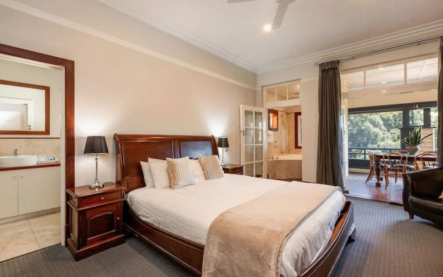 Caves House