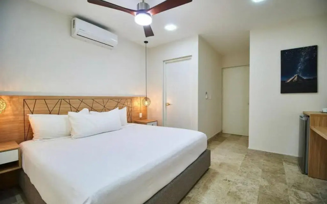 2 Bedroom apartment with 2 Pools, Wifi & GYM