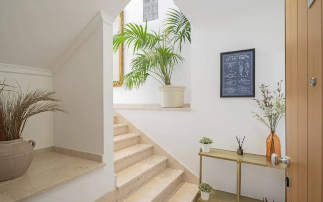 Duplex With sea and Mountain Views, Casa do Castelo
