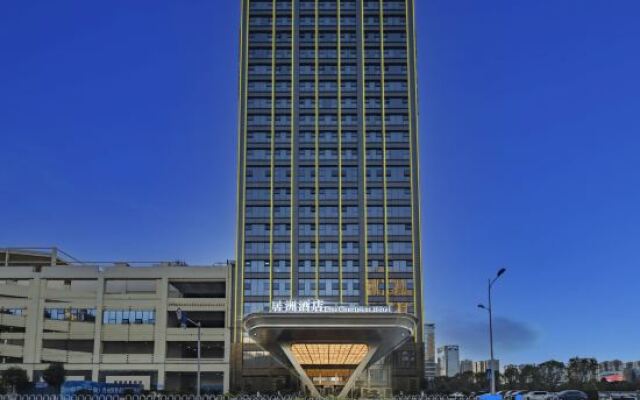 Live Continent Hotel