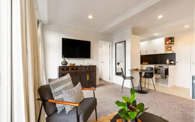 Immaculate Parnell Apartment